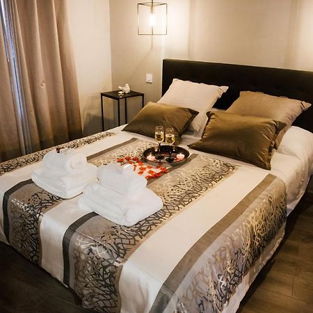 La Suite Romantique Avec Jacuzzi Au Coeur De Perpignan Luaran gambar