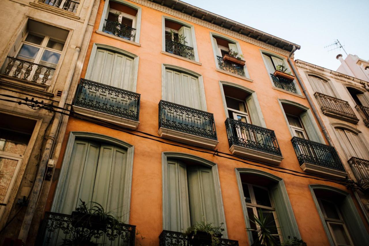 La Suite Romantique Avec Jacuzzi Au Coeur De Perpignan Luaran gambar